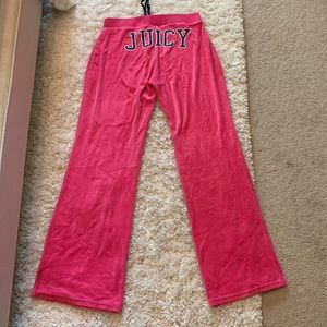 pink juicy couture pants!